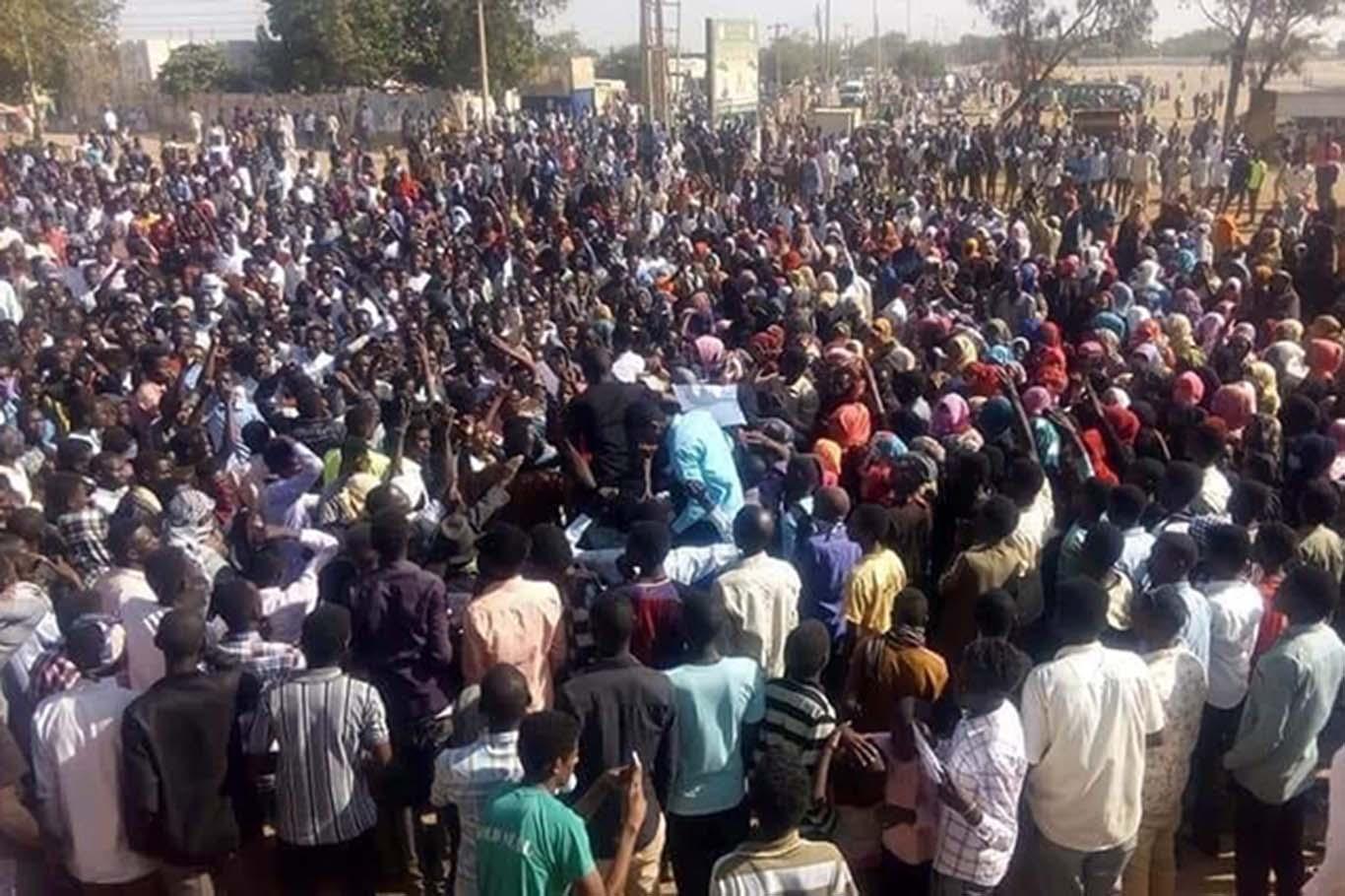 Sudan'da protesto eylemleri devam ediyor